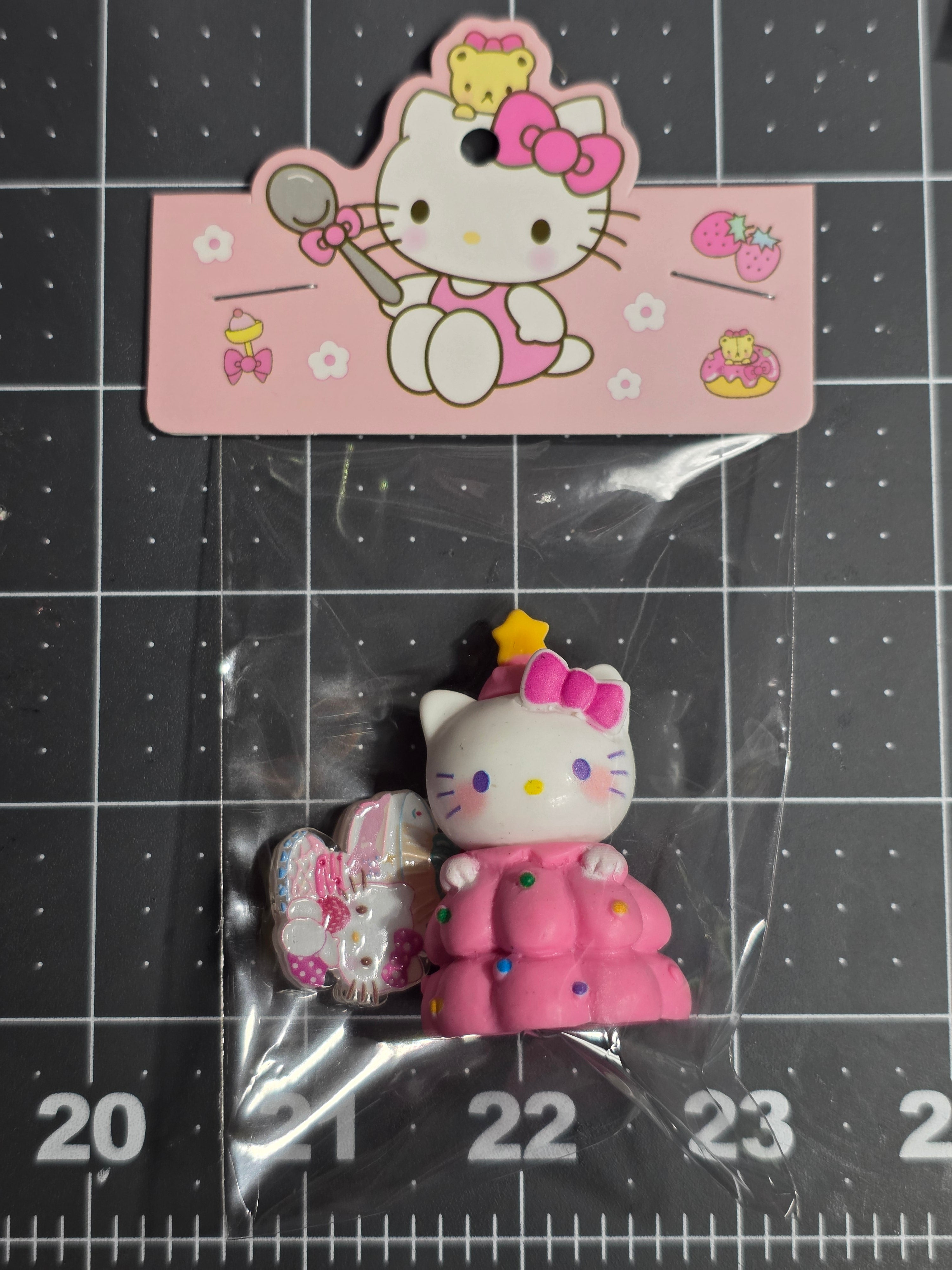 3D Hello Kitty Inspired Christmas Tree Figurine – Charmed By TJ