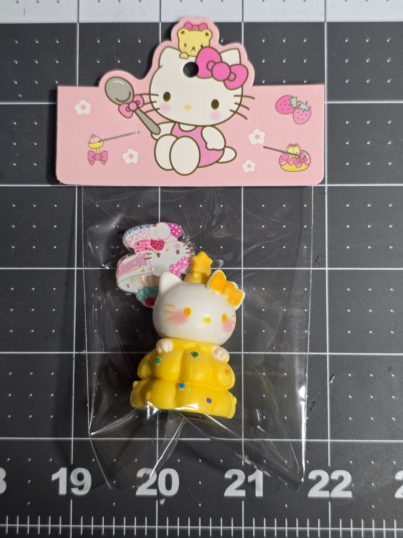 3D Hello Kitty Inspired Christmas Tree Figurine