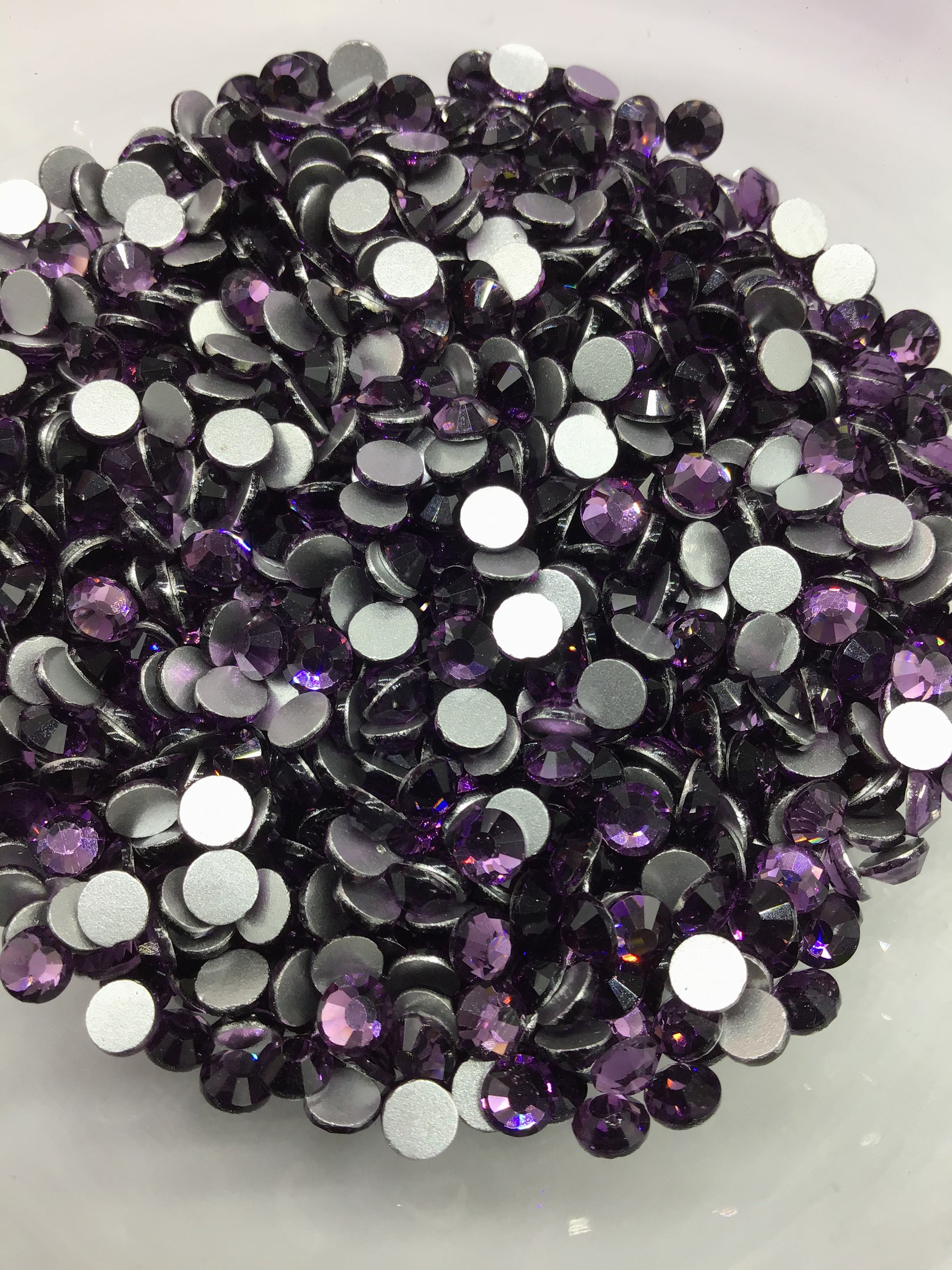 Tanzanite (Dark Purple) Glass Round Flat Back Rhinestones – Charmed By TJ
